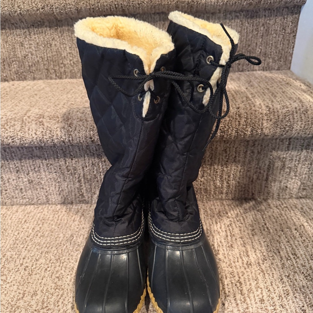 L.L. Bean Black Quilted Winter Boots with Cream Lining
